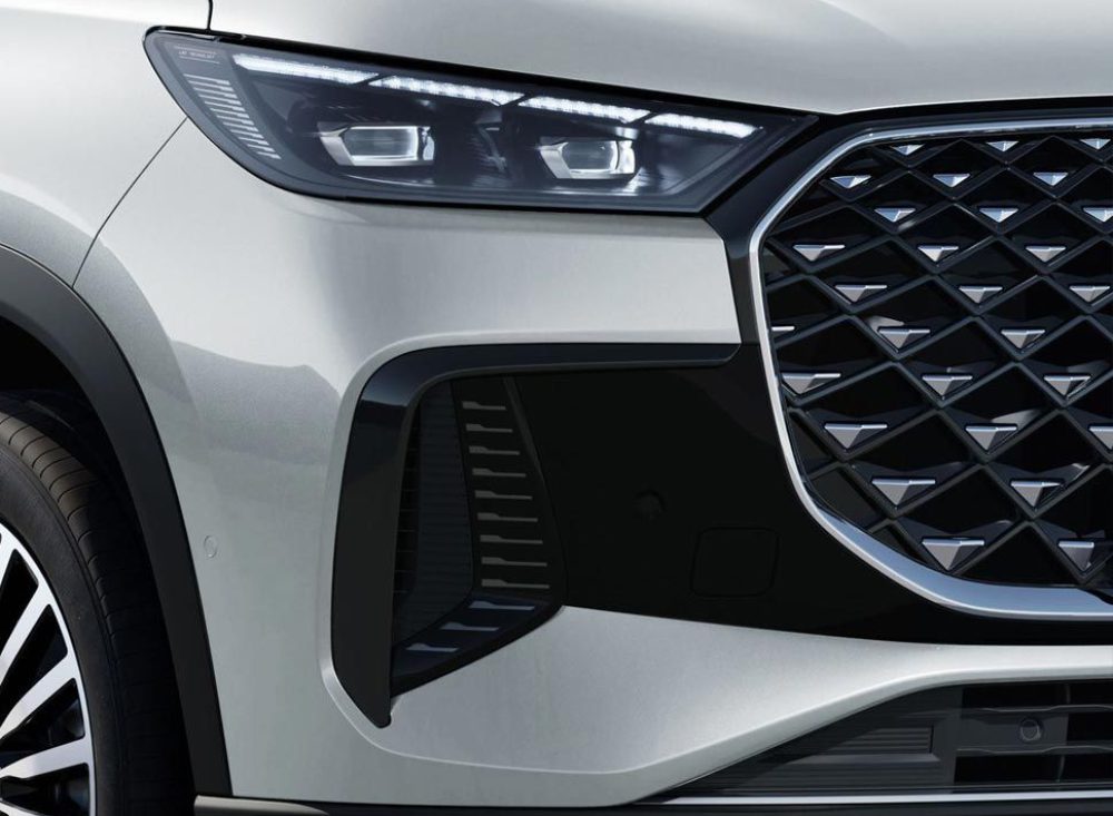 Φώτα LED και μάσκα με σχεδιασμό διαμαντιού